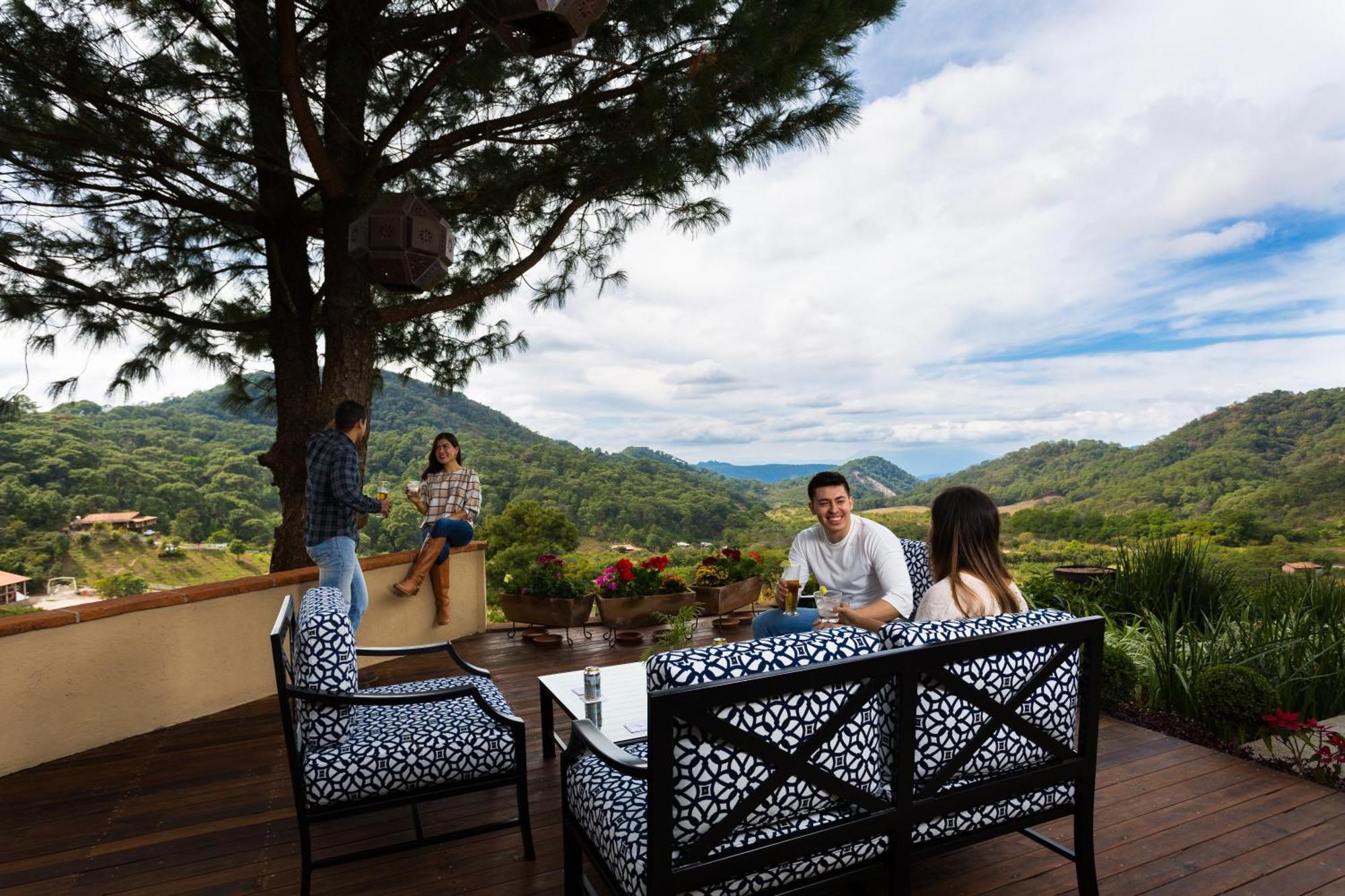 Villa Nogal Hotel Boutique & Vista San Sebastián del Oeste Eksteriør billede